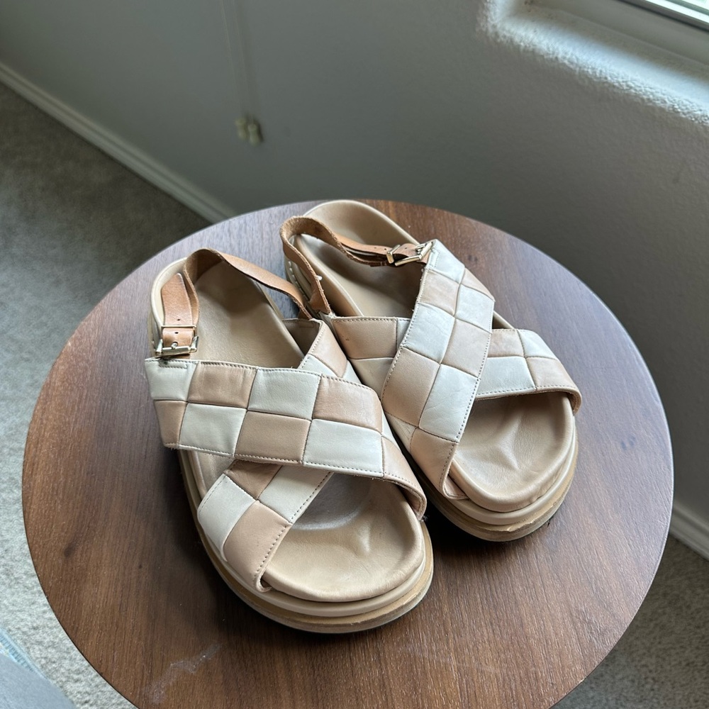 ALOHAS Tan and Cream Woven Sandals